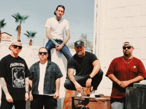 ZU sehen ist die Band „Lionheart“