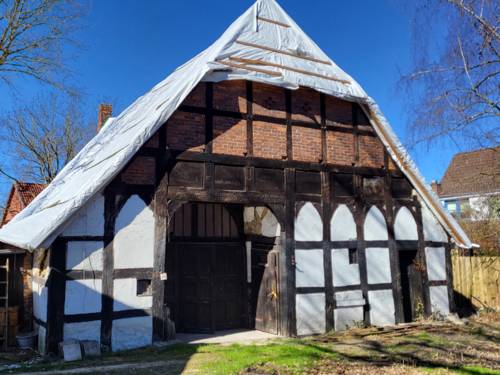 Ein Gebäude von außen.