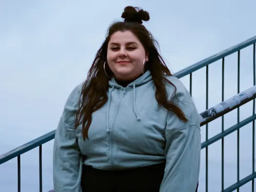 Die Kabarettistin Rebecca Pap