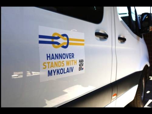Minibus mit Rollstuhlrampe von Hannover für Mykolajiw