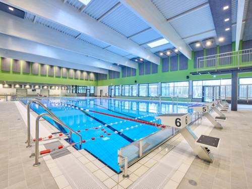 Misburger Bad Innen: Hallenbad