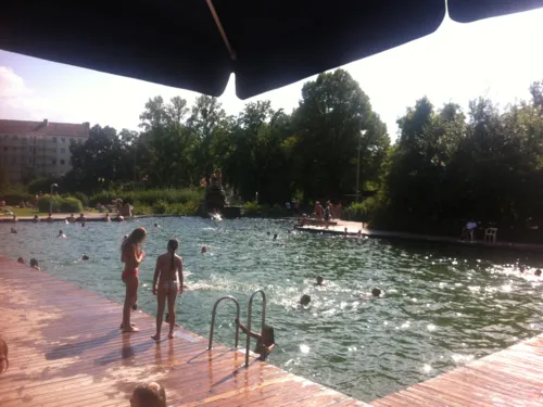 Das Naturbad Hainholz im Sommer