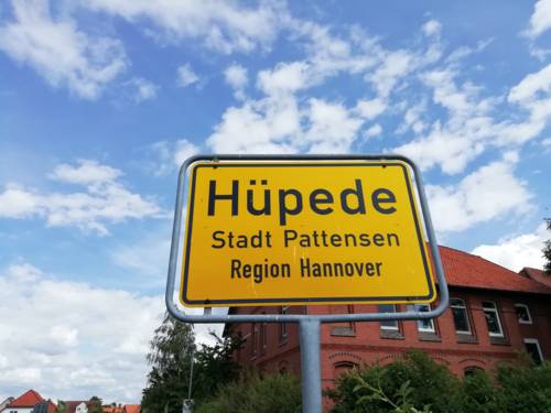 Ortseingangsschild Hüpede