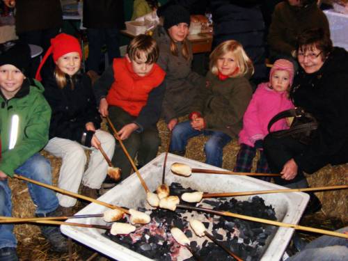 Stockbrot ist lecker!
