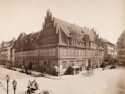 Bis 1992 war das Stadtarchiv im Alten Rathaus untergebracht.