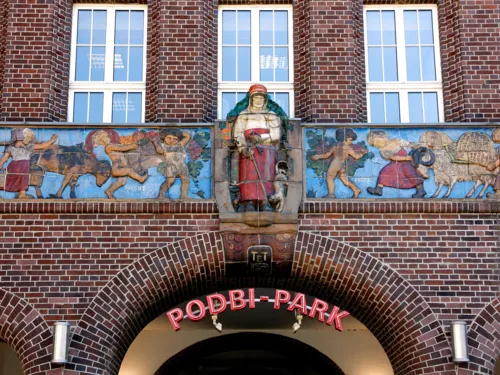 Außenansicht Bürgeramt Podbi-Park