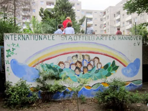 Bilder von der Sitzung des Internationalen Ausschusses in den Internationalen Gärten am 5. Juli 2012.