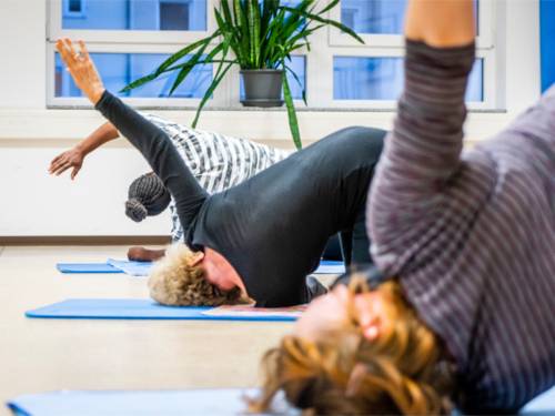 Yoga-Gruppe des Kommunalen Seniorenservice im Stadtbezirk Nord.