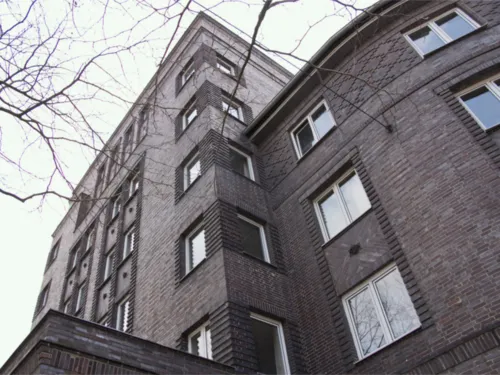 Rotes Backsteinhaus in der Südstadt.