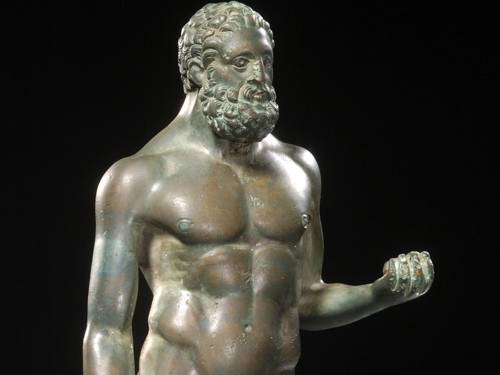 Herakles war in der griechischen Mythologie ein berühmter Heros und Halbgott, um den sich viele Sagen und Legenden drehen. 