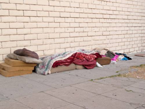Schlafunterlage einer obdachlosen Person