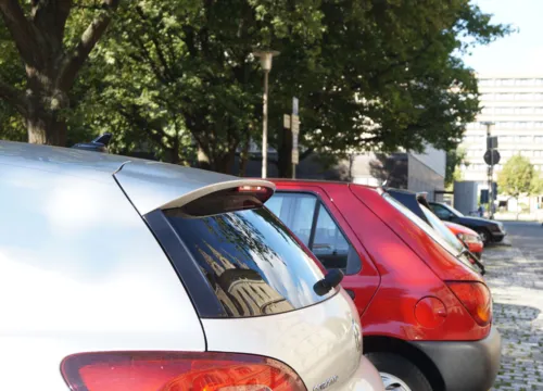 Parkende Autos