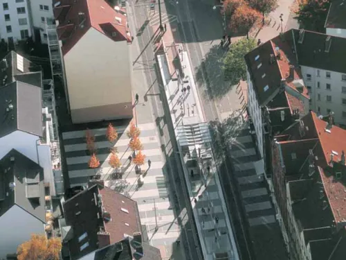 Der "Streifenplatz" am Engelbosteler Damm