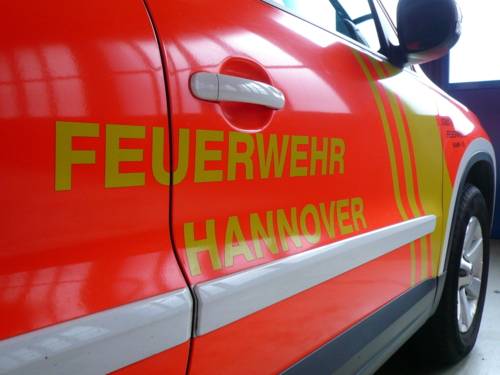 Die Seitentür eines Fahrzeugs der Feuerwehr Hannover