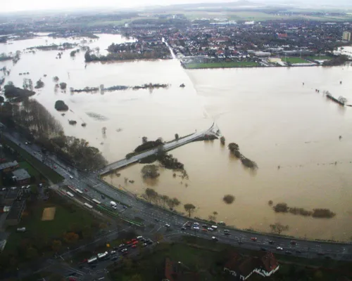 Hochwasser an der Klappenburg/Stöckener Straße in Hannover