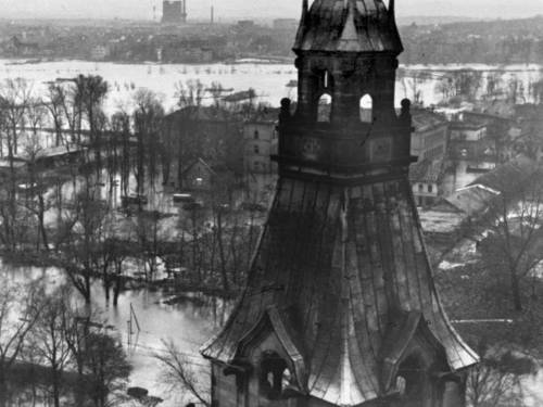 Blick vom Rathausturm am 11.02.1946