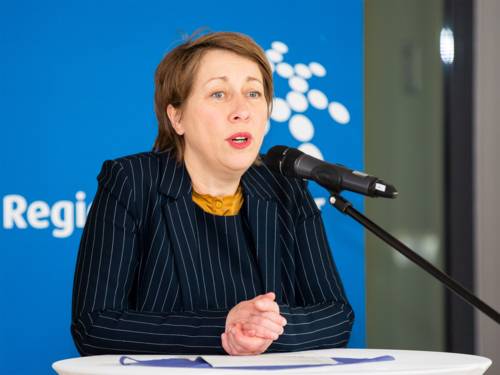 Petra Mundt, Gleichstellungsbeauftragte der Region Hannover, nimmt Stellung zur aktuellen Lage der Frauen, die sich durch die Corona-Krise weiter verschlechtert hat.
