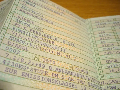 Einträge in einer Zulassungsbescheinigung