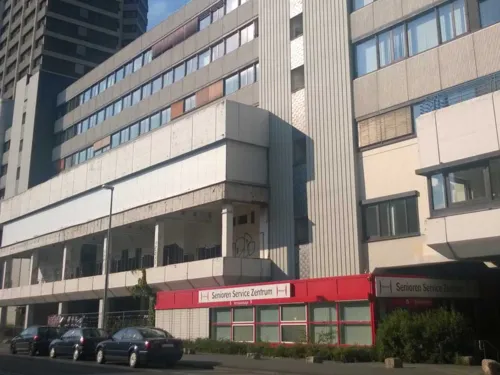 Eingang zum SeniorenServiceZentrum im Ihmezentrum