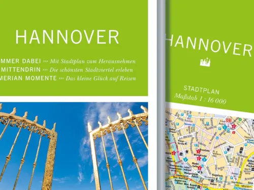 Buch mit Stadtplan