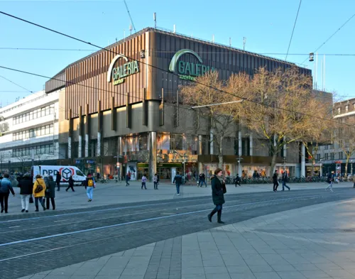 Gebäude