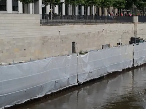 Ufermauer