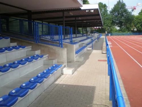 Tribüne im Erika-Fisch-Stadion