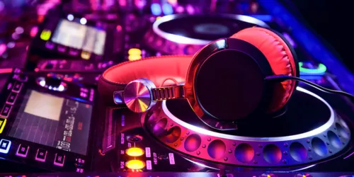 Clubs & Discos