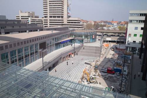 Raschplatz-Baustelle aus der Vogelperspektive im April 2010