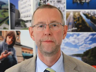 Prof. Dr. Axel Priebs