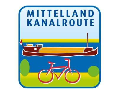 Zeichnung / Logo: Ein Fahrrad an einem Kanal, auf dem sich ein Schiff befindet.