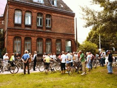 Eine Gruppe von Fahrradfahrern bei einer Audio-StadtRadTour.