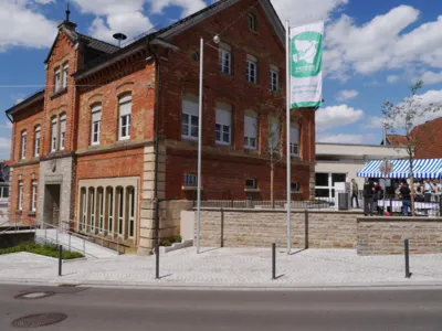 Flagge vor einem Haus