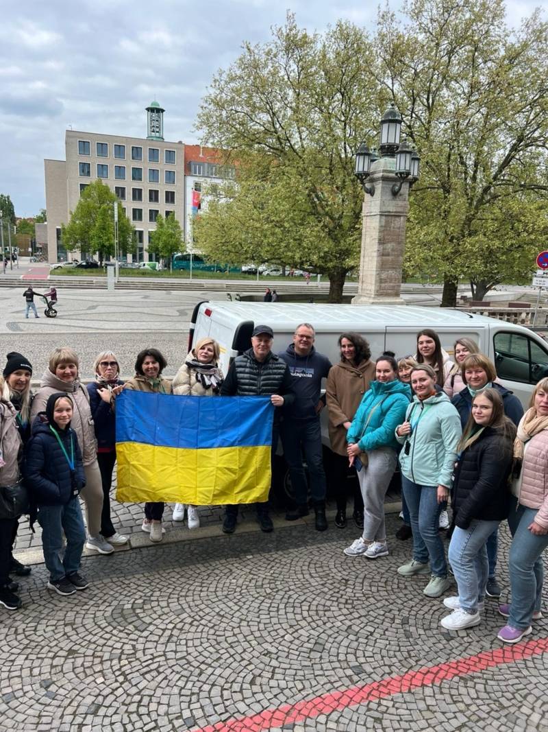 Die Hilfslieferungen f&uuml;r Mykolajiw vor dem Neuen Rathaus