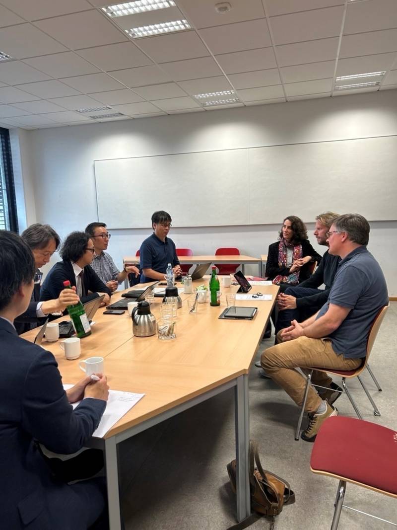 Japanische Delegation informiert sich &uuml;ber Bildung in Hannover