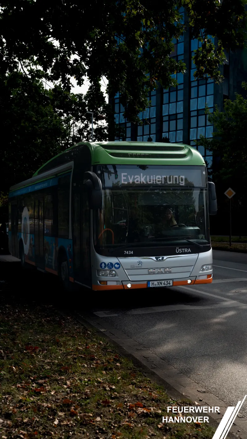 Die akute Gefahr ist beseitigt. Der Einsatz ist jedoch noch 