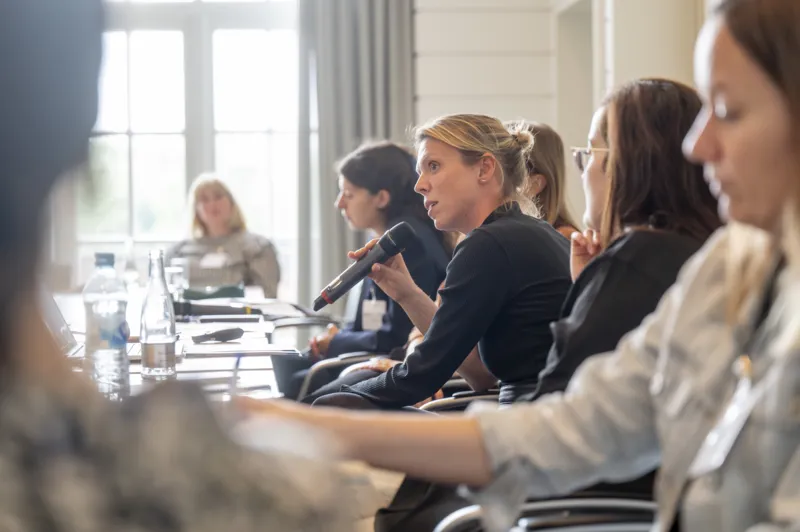Die Leiterin des Bereichs Einwanderungsstadt Hannover Dr. Bettina Doering berichtete &uuml;ber die Ma&szlig;nahmen des lokalen Integrationsplans WIR 2.0