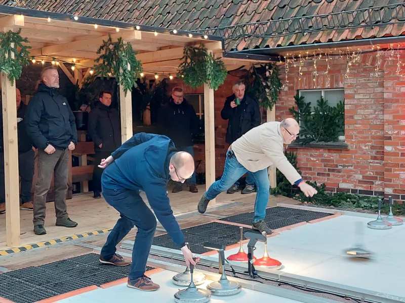Teambuilding Eisstockschie&szlig;en