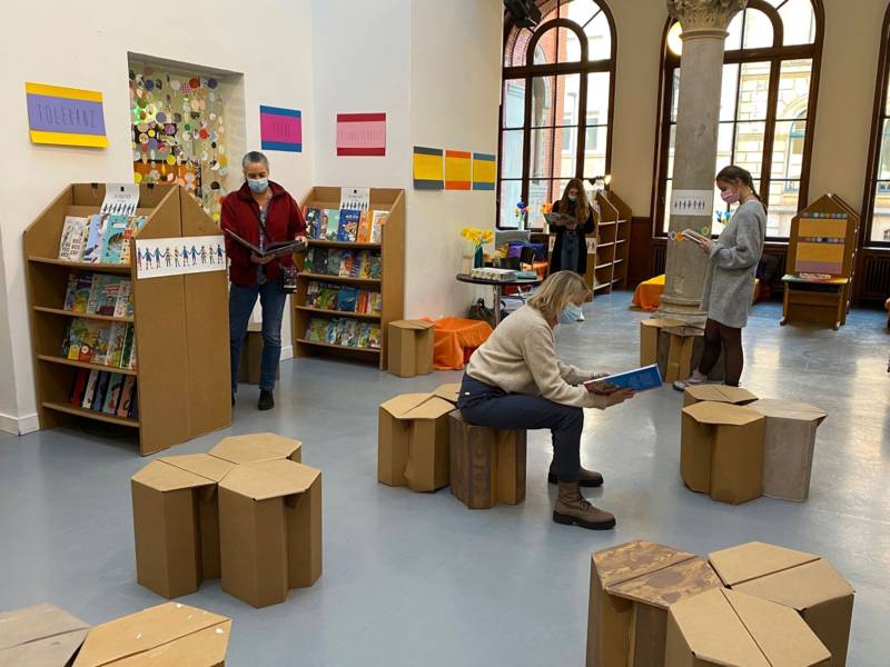 Die Jugendbuchwoche präsentiert rund 900 neu erschienene Kinder- und Jugendbücher im Künstlerhaus Hannover.