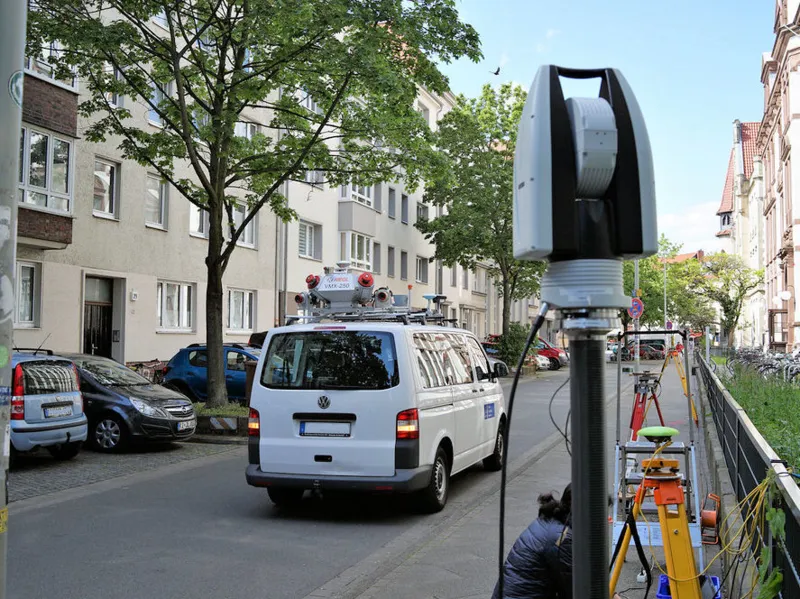 Kleintransporter und Vermessungstechnik