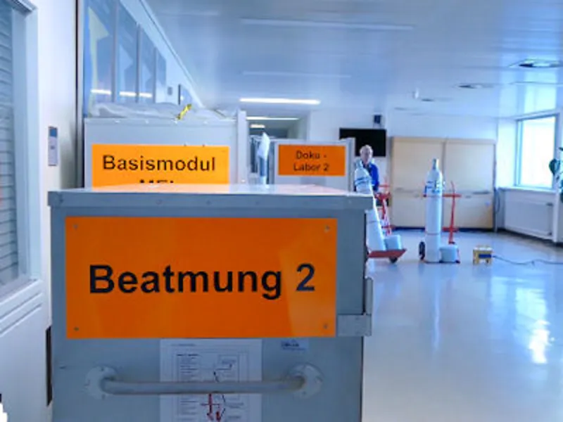 Metallkiste mit der Aufschrift "Beatmung"