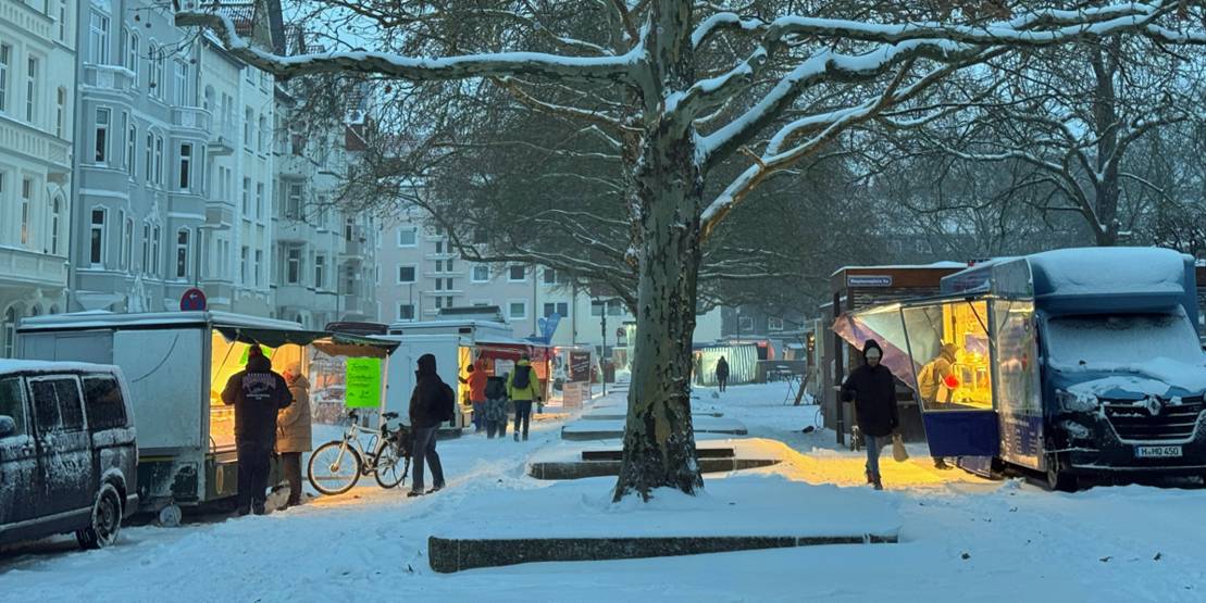 Wochenmarkt im Schnee