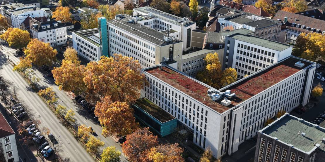 Ein Gebäudekomplex in Hannover - das Regionshaus