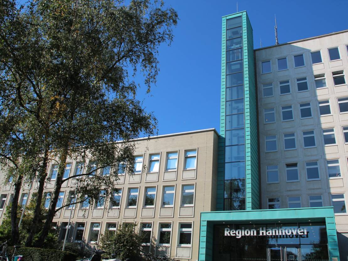 Stellt sich vor Die Verwaltung der Region Hannover Verwaltungen