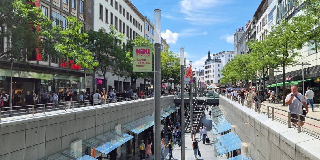 Blick in die Bahnhofstraße in Hannover Richtung Kröpcke