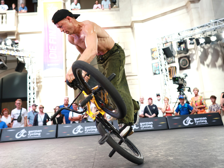 BMX Flatland in der Rathaushalle