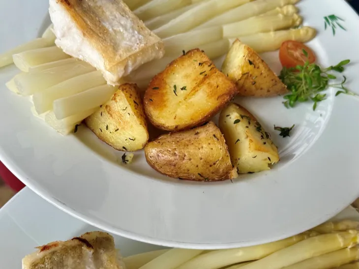 Spargelzeit im Gartensaal