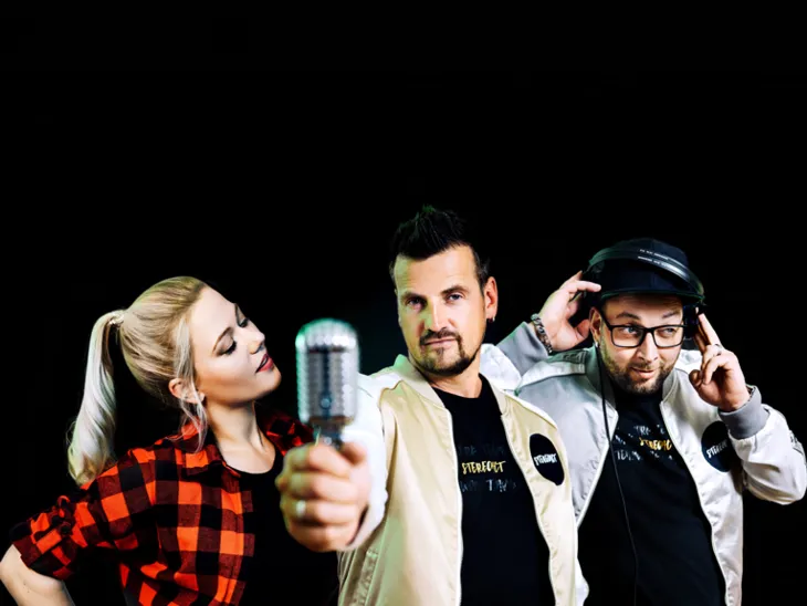 Das DJ-Duo Rico Einenkel und Sebastian Seidel mit Sängerin Lena Marie Engel