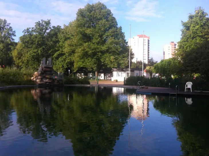 Das Naturbad Hainholz im Sommer