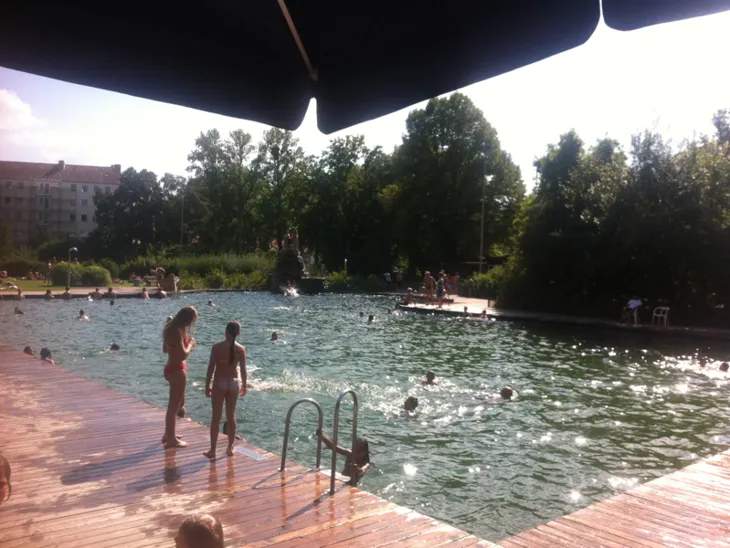 Das Naturbad Hainholz im Sommer